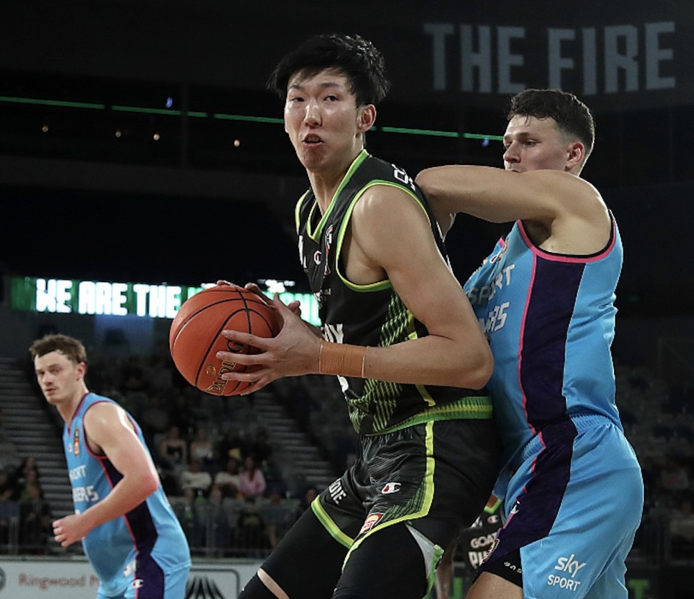 火博娱乐 -尤文图斯训练开放日;冲刺阶段绝杀压哨引欢呼;欧冠在即;球探报告显示潜力(意甲尤文图斯夺冠视频)