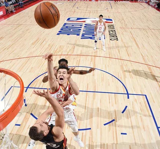 火博官方入口 -布莱顿训练开放日,赛后远射贴柱引欢呼,德甲在即,高层口径保持一致(周六013英超布莱顿vs曼城)